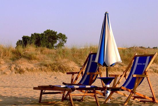 Stessa spiaggia, "caro" mare