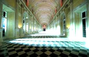 Riapre al pubblico La Reggia di Venaria Reale nel Parco De La Mandria (Torino)