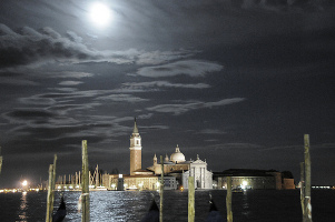 mostra-galileo-venezia-e-la-luna-nell-isola-di-san-servolo-dal-28-settembre-al-3-ottobre-venezia.jpg