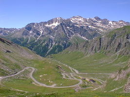 itinerario-in-moto-sulle-alpi-tra-francia-e-italia-da-saluzzo-al-colle-dell-agnello.jpg